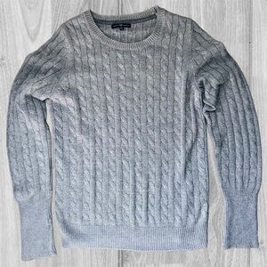 GAP Heather Gray Cable Knit Crewneck Sweater